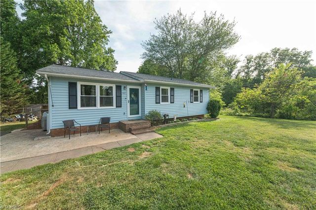 402 Williams Street, Boonville, NC 27011