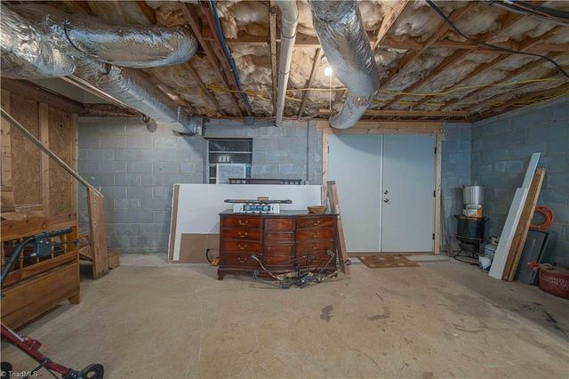 402 Williams Street, Boonville, NC 27011