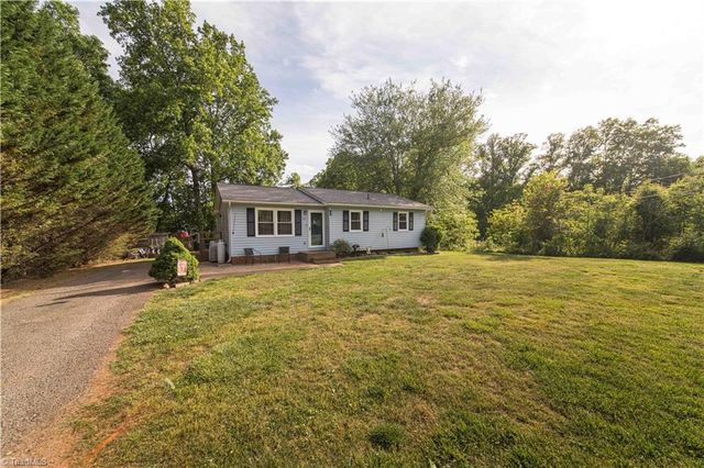 402 Williams Street, Boonville, NC 27011