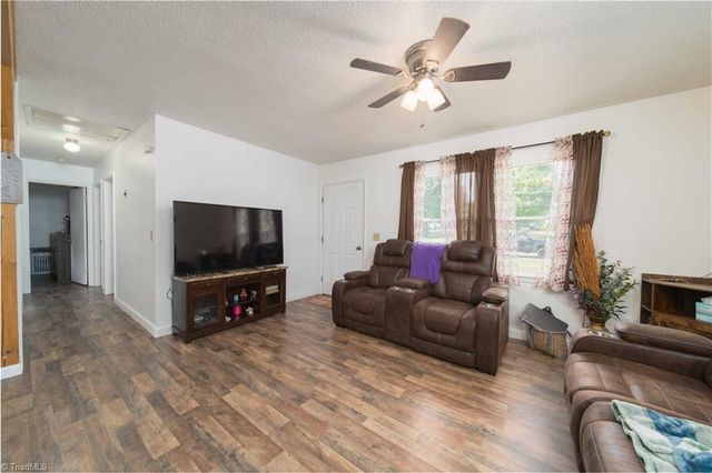 402 Williams Street, Boonville, NC 27011