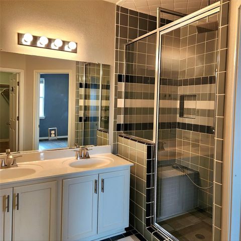 107 Holmstrom ST, Hutto, TX 78634