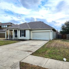 107 Holmstrom ST, Hutto, TX 78634