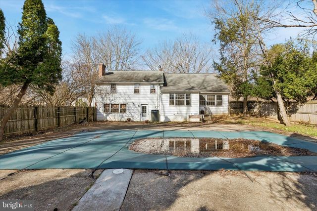 1450 THOMAS RD, Wayne, PA 19087