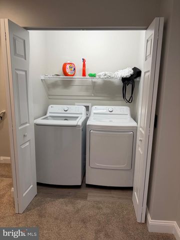 612 ZEPHYR DR, Dayton, VA 22821