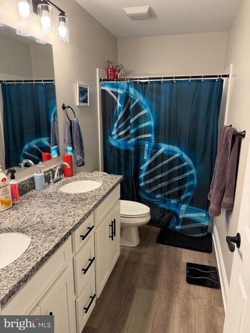 612 ZEPHYR DR, Dayton, VA 22821