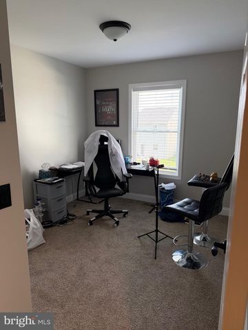 612 ZEPHYR DR, Dayton, VA 22821