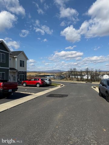 612 ZEPHYR DR, Dayton, VA 22821