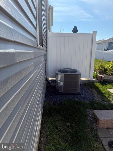 612 ZEPHYR DR, Dayton, VA 22821