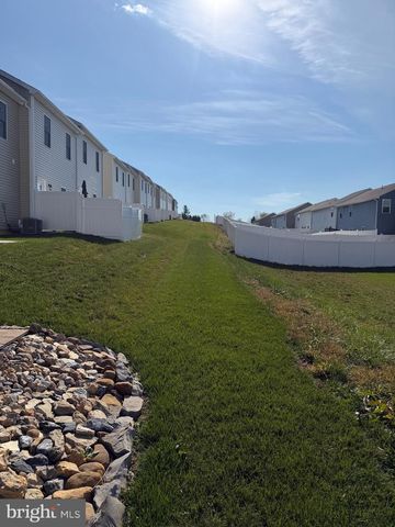 612 ZEPHYR DR, Dayton, VA 22821