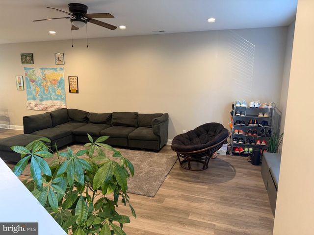 612 ZEPHYR DR, Dayton, VA 22821