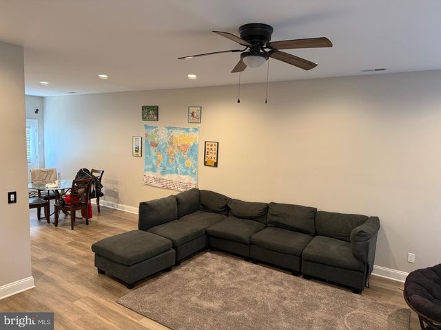 612 ZEPHYR DR, Dayton, VA 22821