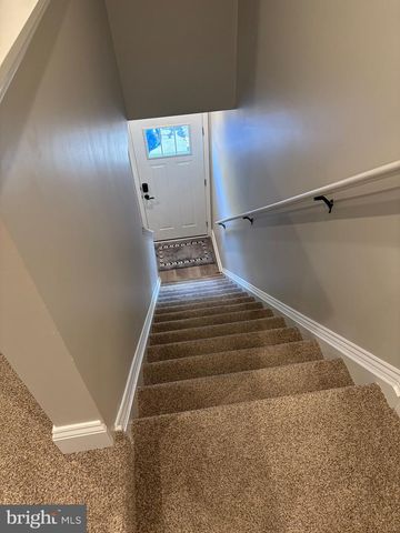 612 ZEPHYR DR, Dayton, VA 22821