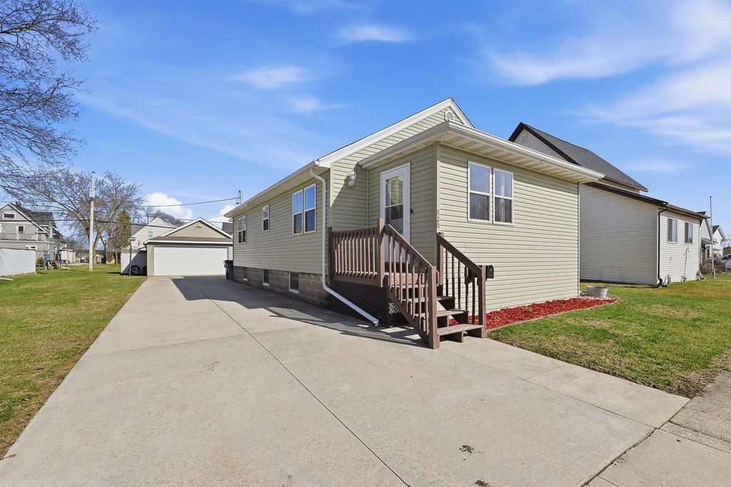 820 MINNESOTA AVENUE, North Fond Du Lac, WI 54937