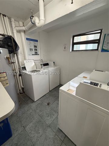 16909 N Bay Rd 817, Sunny Isles Beach, FL 33160
