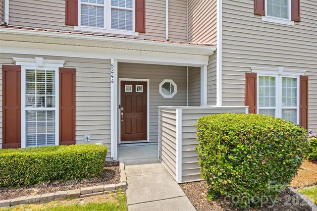 8244 Carob Tree Lane, Charlotte, NC 28215
