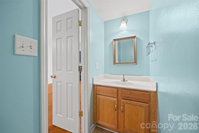 8244 Carob Tree Lane, Charlotte, NC 28215