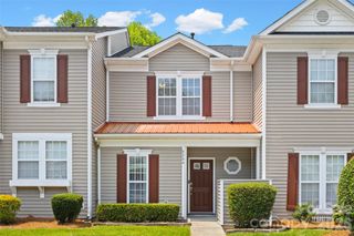 8244 Carob Tree Lane, Charlotte, NC 28215