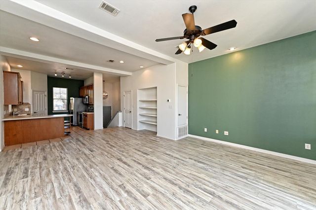 4307 Eck LN 107, Austin, TX 78734