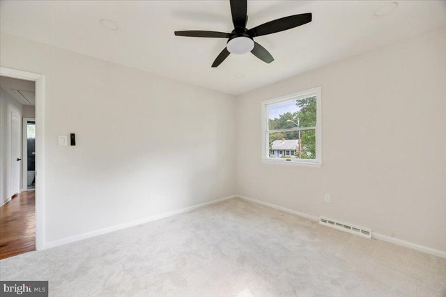 63 BAKER BLVD, Marlton, NJ 08053