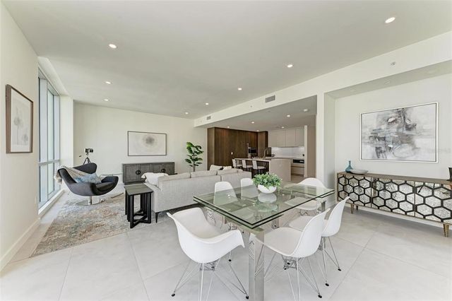 111 GOLDEN GATE POINT 402, Sarasota, FL 34236