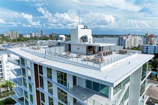 111 GOLDEN GATE POINT 402, Sarasota, FL 34236