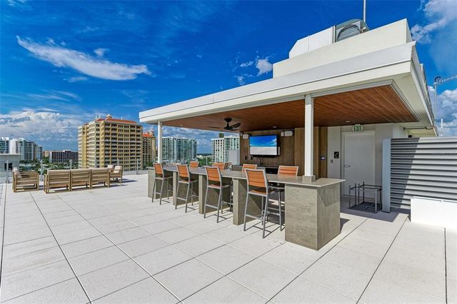 111 GOLDEN GATE POINT 402, Sarasota, FL 34236