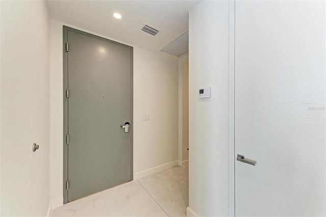 111 GOLDEN GATE POINT 402, Sarasota, FL 34236