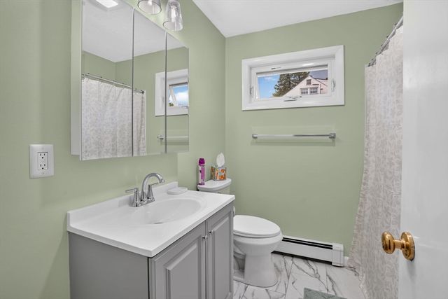 221 Rochambeau St, New Bedford, MA 02745