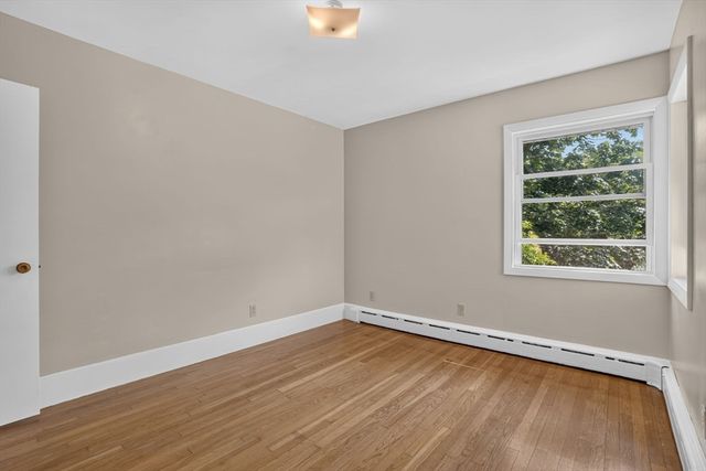221 Rochambeau St, New Bedford, MA 02745