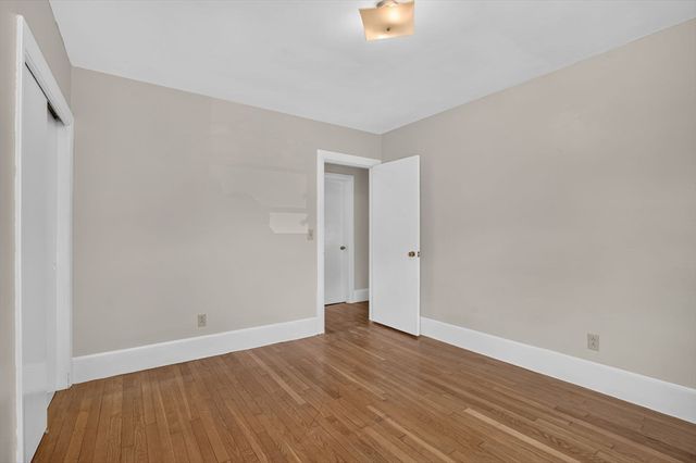 221 Rochambeau St, New Bedford, MA 02745