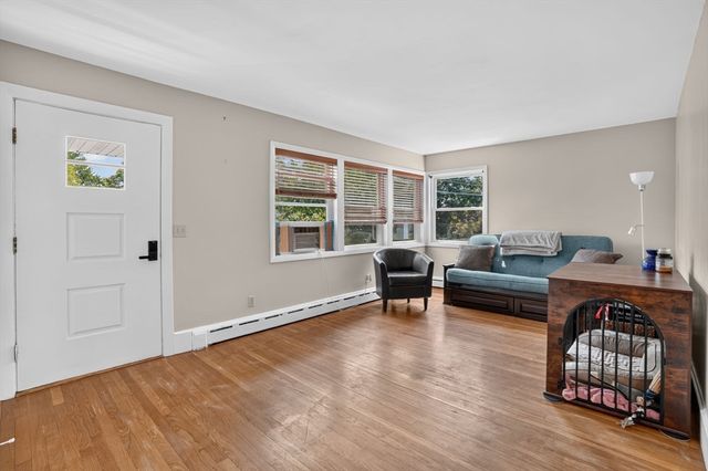 221 Rochambeau St, New Bedford, MA 02745