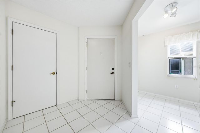 396 S CHARTLEY COURT, Sarasota, FL 34232