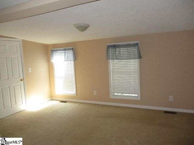 32 Hall Street, Cross Hill, SC 29332