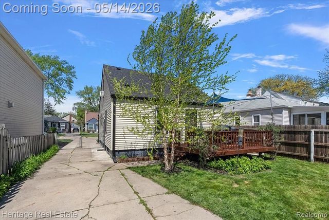 1349 West Boulevard, Berkley, MI 48072