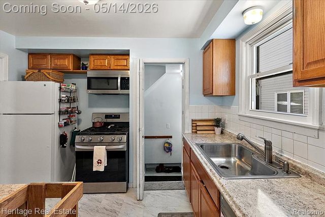 1349 West Boulevard, Berkley, MI 48072