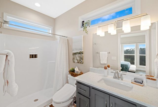 497 S Jakes Landing Way, Ellijay, GA 30540