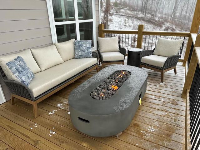 497 S Jakes Landing Way, Ellijay, GA 30540