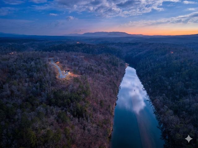 497 S Jakes Landing Way, Ellijay, GA 30540