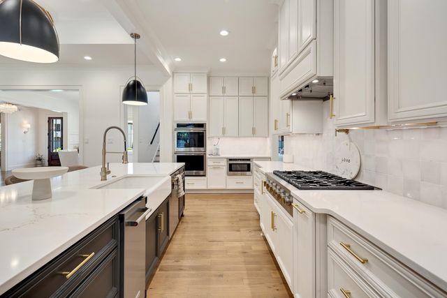2487 ALLELON BEND LN, Germantown, TN 38138