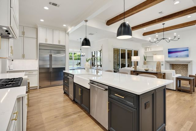 2487 ALLELON BEND LN, Germantown, TN 38138