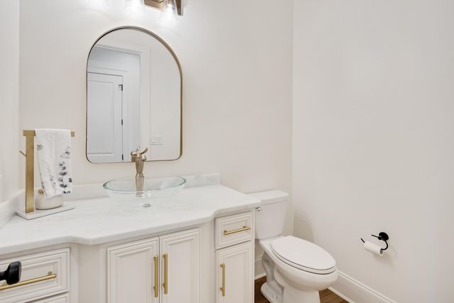 2487 ALLELON BEND LN, Germantown, TN 38138
