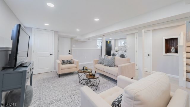 2 Lowell Place, West Orange Twp., NJ 07052