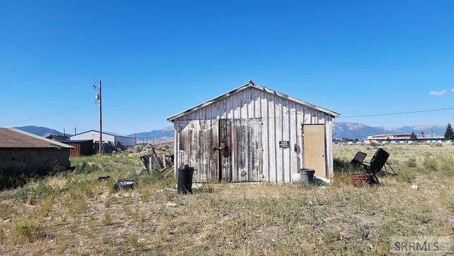 204 Galena Street, Leadore, ID 83464