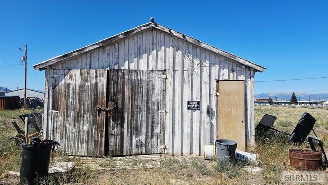 204 Galena Street, Leadore, ID 83464