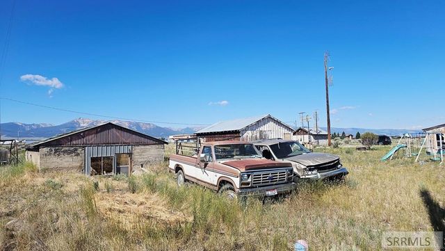 204 Galena Street, Leadore, ID 83464