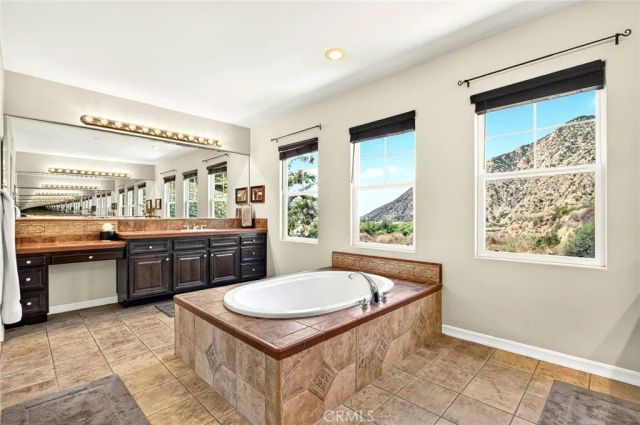 36 Foxtail Court, Azusa, CA 91702