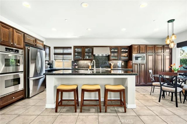 36 Foxtail Court, Azusa, CA 91702