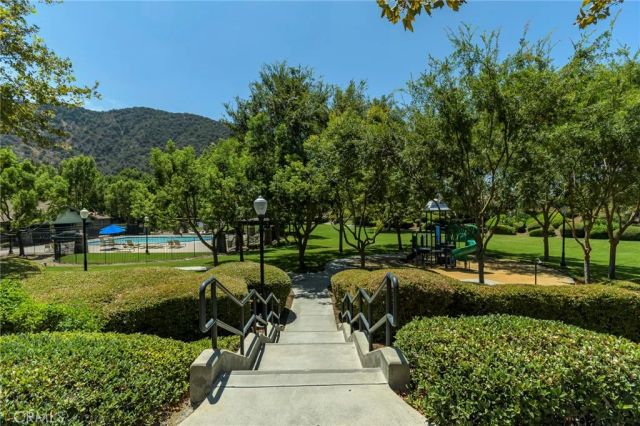 36 Foxtail Court, Azusa, CA 91702