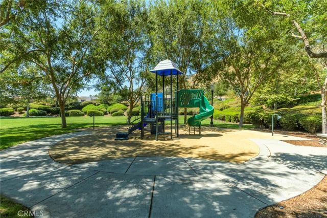 36 Foxtail Court, Azusa, CA 91702