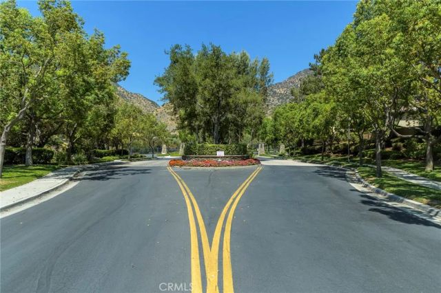36 Foxtail Court, Azusa, CA 91702